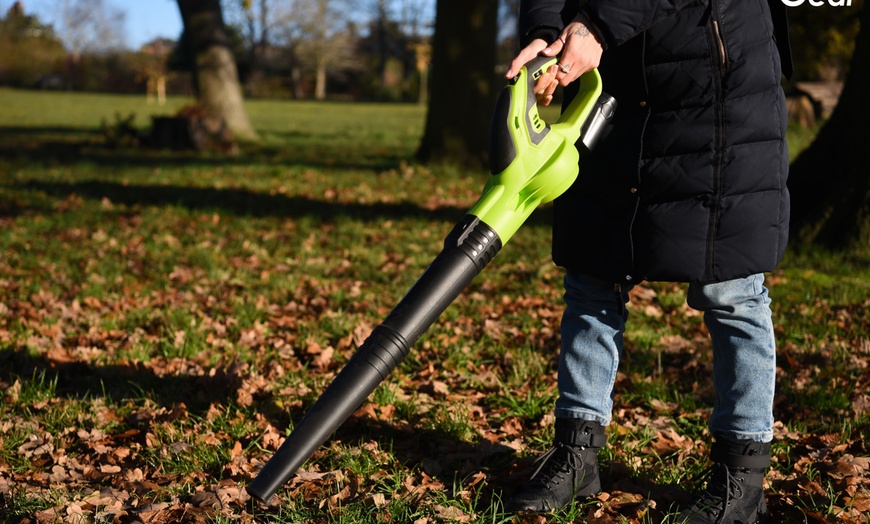 Image 5: Garden Gear Leaf Blowers with Optional Spare Battery