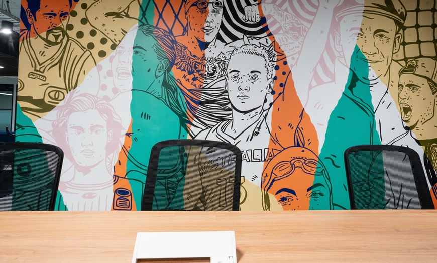 Image 5: Unlock Productivity with Business Lounge 1 Day Pass for Up to 6 People