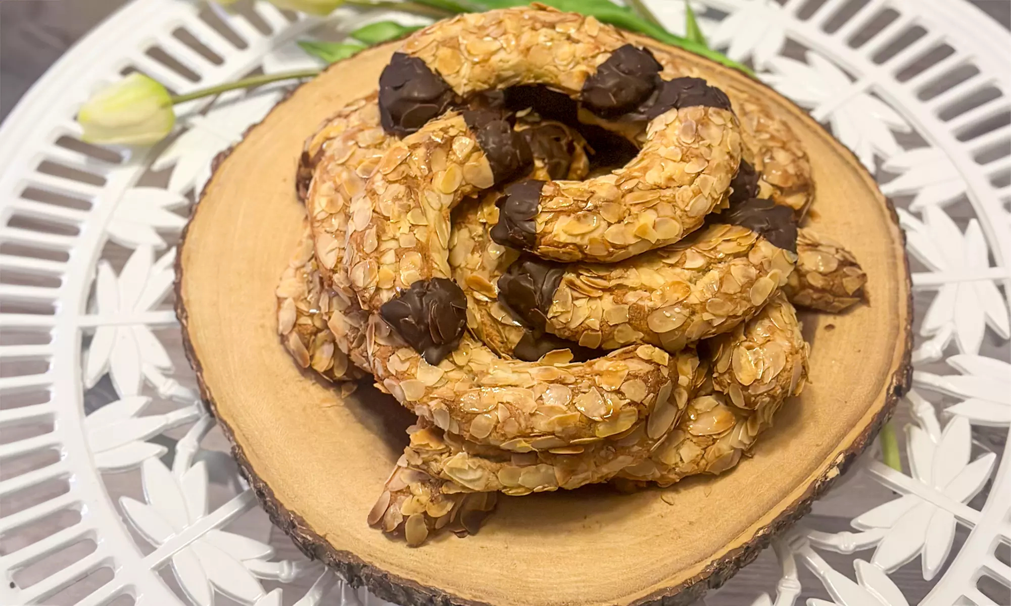 Hausgemachte Torte & Heißgetränk für 1 - 8 Personen