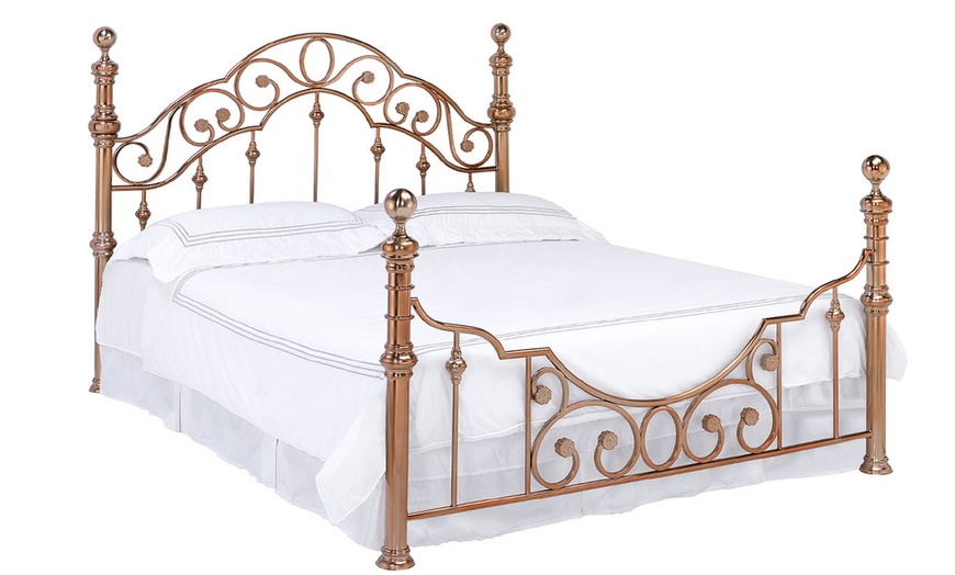 Image 4: Canterbury Bedframe