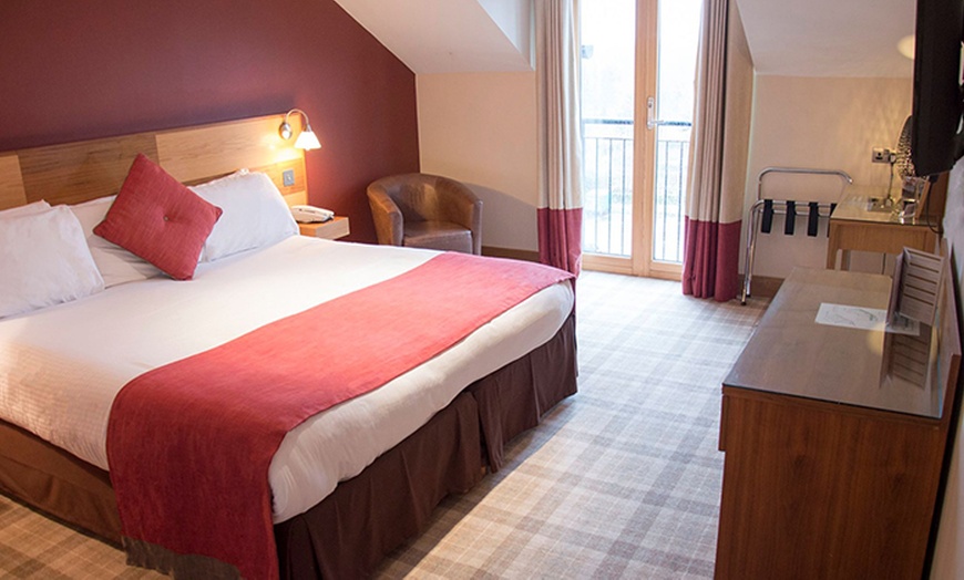 Image 3: Loch Lomond: 1- or 2-Night 4* Stay with Breakfast