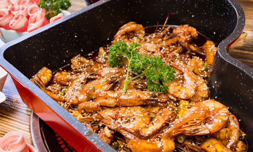 Image 2: Prawn Hot Pot Meal with Drink