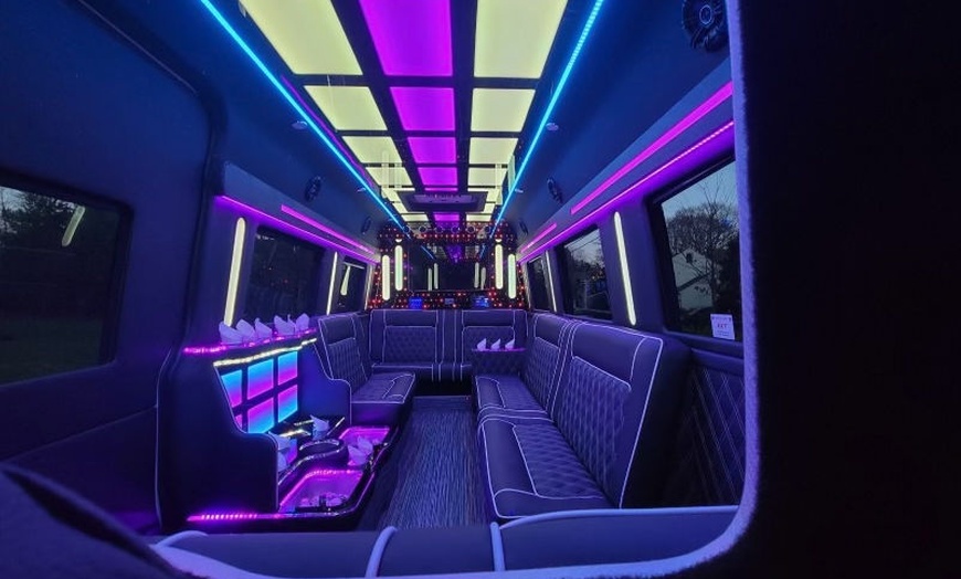 Image 4: Party Bus City Tour – Boston's Best Sightseeing Experience