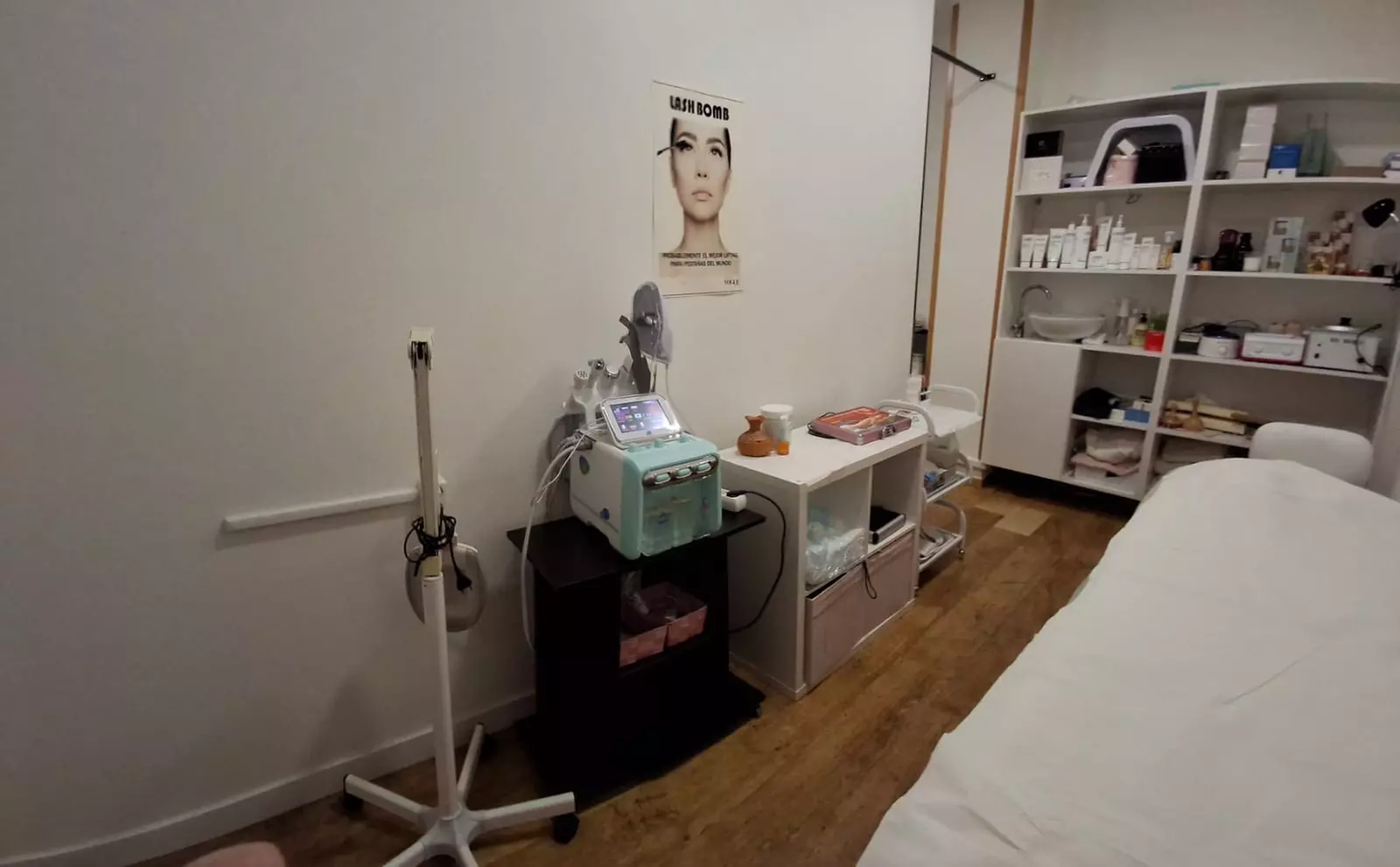 Higiene facial con punta de diamante y masaje facial para 1