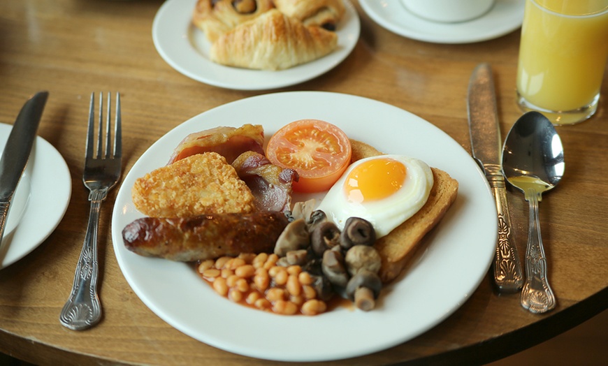 Image 14: Hampshire: 4* Stay for Two or Four with Breakfast