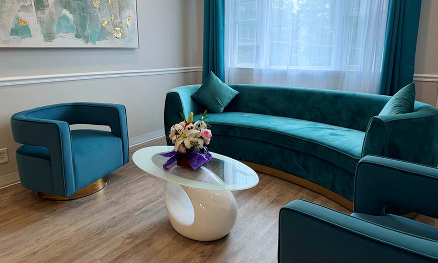 Image 2: Enjoy Deep Tissue, Couples, Foot Massage, And Hydra-Facial Treatments