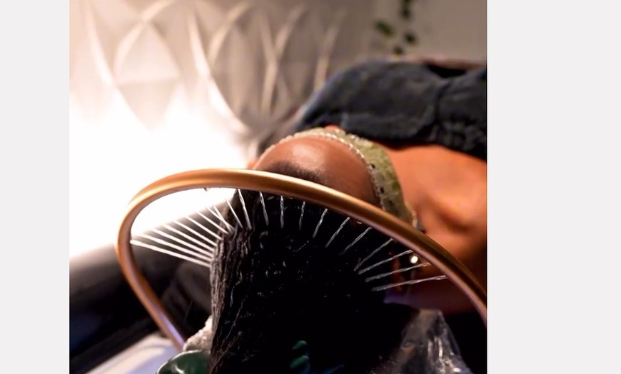 Image 6: Refresh & Relax: 60 or 90-Minute Rejuvenating Head Spa