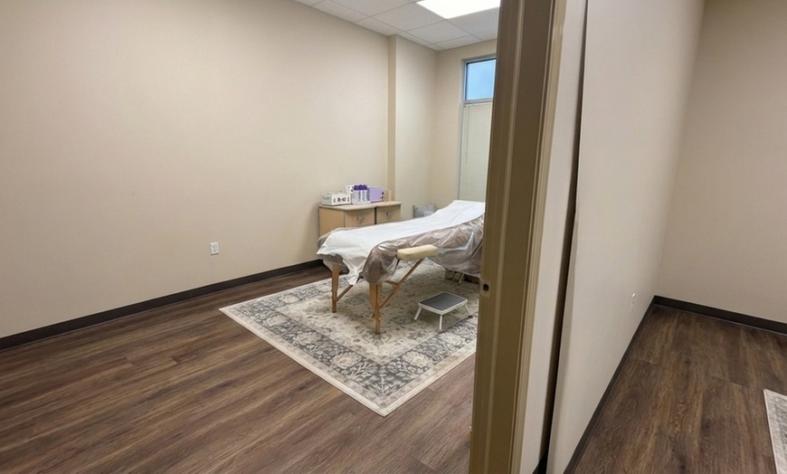 Image 4: Feel Fresh: One, Two or Three Brazilian or Full Body Waxing Sessions