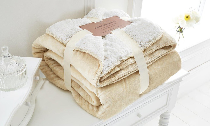 Image 18: Soft Sherpa Blanket