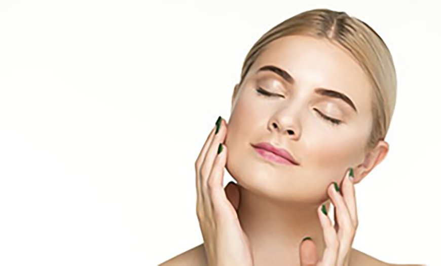 Image 4: Up to 48% Off Light Therapy or Cryo Facial at Below Zero Cryo