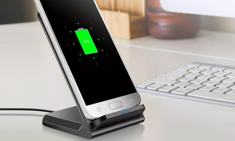 1 ou 2 supports et chargeur sans fil - Technologie Qi - Compatible iPhone / Samsung - Primary Image