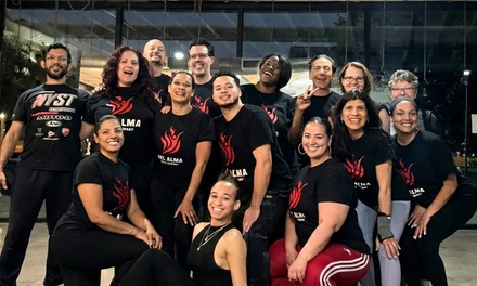 One 90-Min Salsa or Bachata class - Del Alma Dance Company