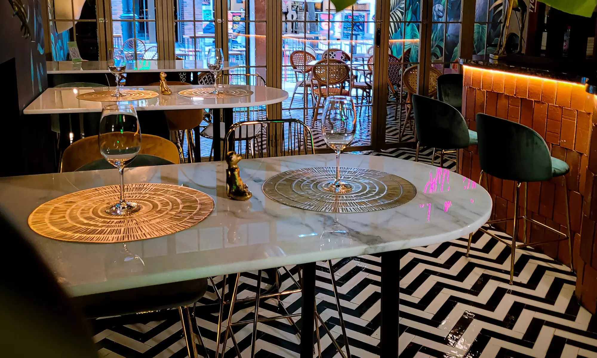 Menú degustación de 3 tiempos, postre y bebida para 2 o 4 personas