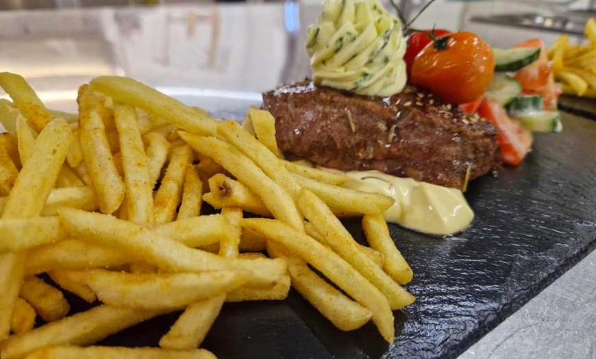 Image 14: Thüringer Wald: 2 bis 5 Nächte mit Frühstück, Schwimmbad & Disko