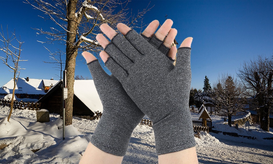 Image 1: Gants sans doigts à compression pour l'arthrite