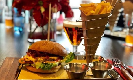 Menu con hamburger, dolce e birra più partita a biliardo al Green Pub (sconto fino a 49%)