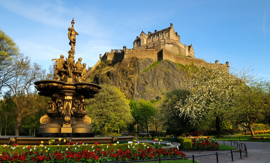 Image 4: ✈ London or Edinburgh: 2- to 4-Night Stay with Flights