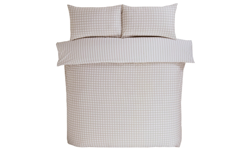 Image 12: Arches or Gingham Duvet Set