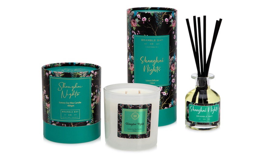 Image 7: Botanical Scented Candle 400g and Diffuser 150ml Set