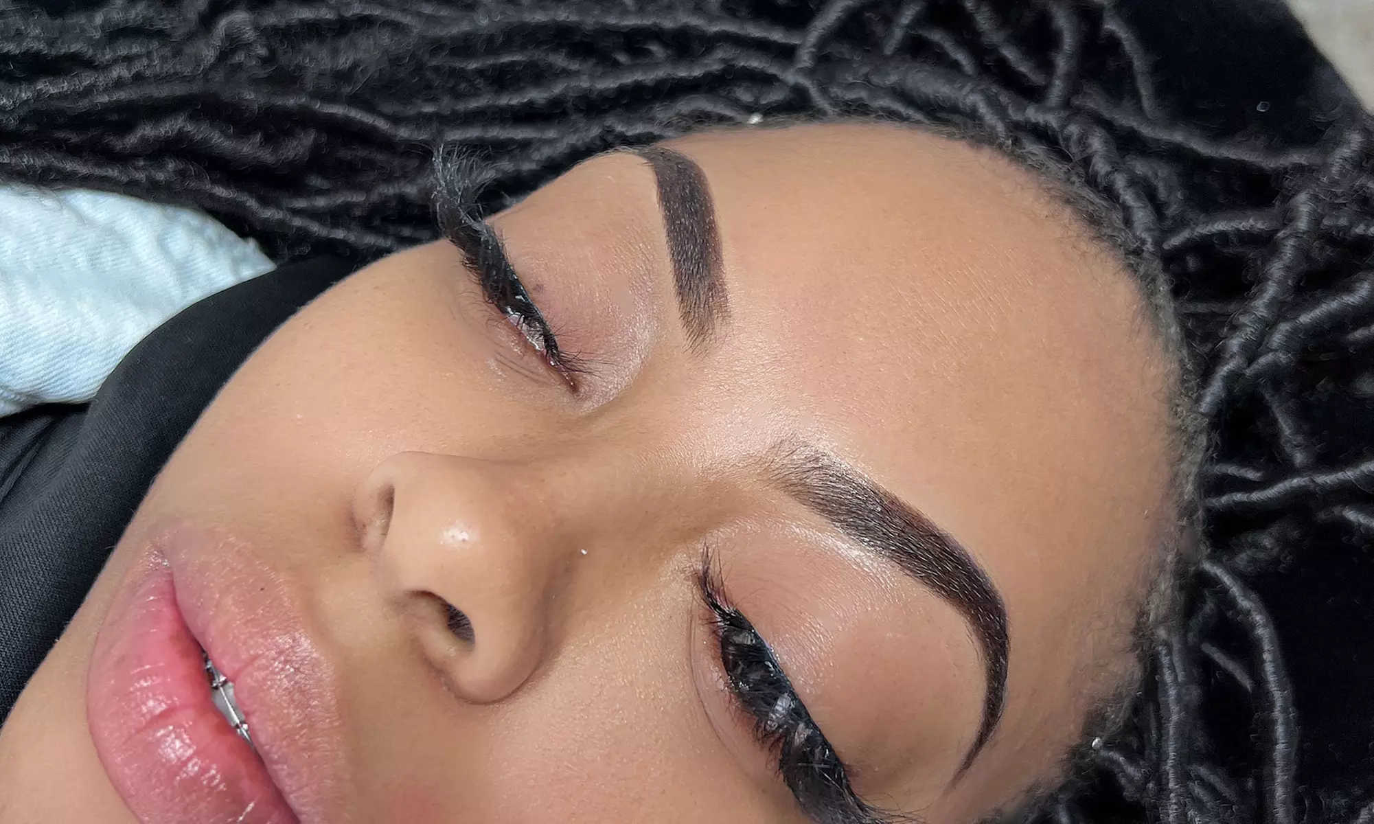 Perfectly Shaped Brows with Lamination and Tint Options