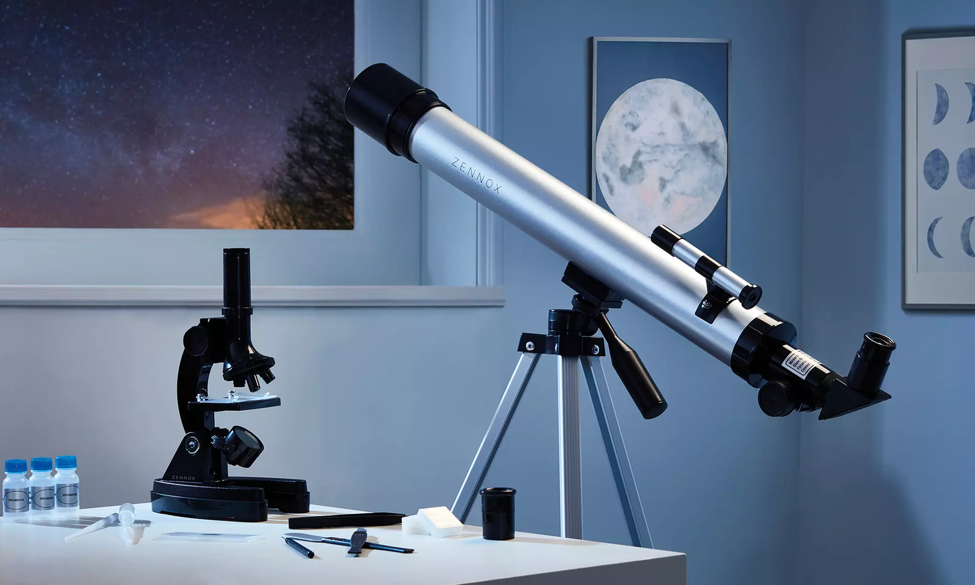 Ensemble de télescope et de microscope de la marque Zennox , piles en option - Primary Image