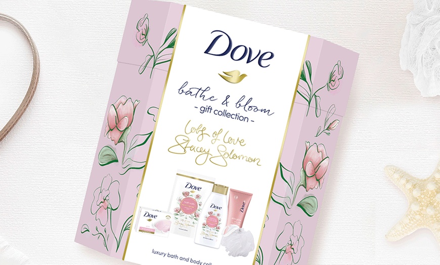 Image 6: Dove Bath and Bloom Collection 