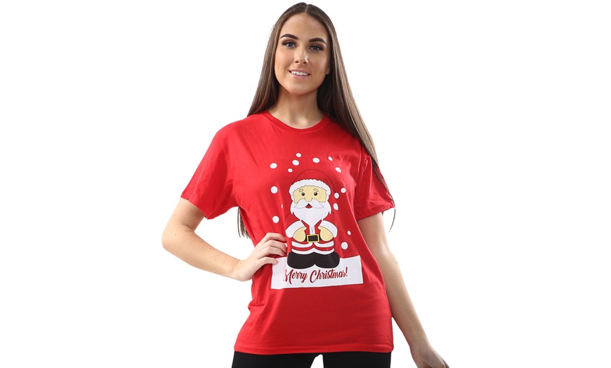 Image 17: Christmas T-Shirt