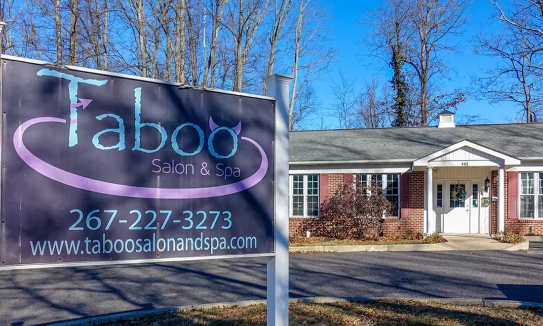 $95 for One 60-Minute Couples Massage at Taboo Salon & Spa ($145 Value) - Second Medium