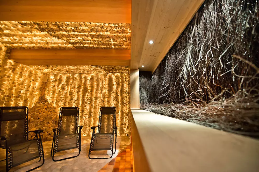 Wejście do groty solnej w Molo Resort Osiek