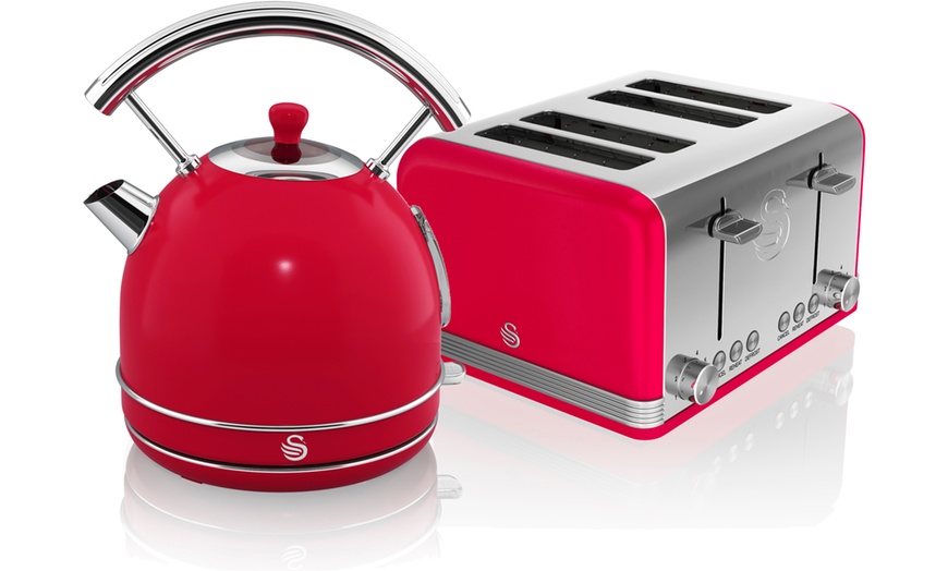 Image 17: Swan Retro Kettle and Toaster Set