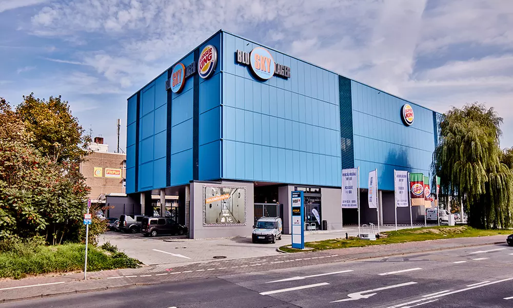 1 bis 3 Monate Miete für eine Lagerbox in verschiedenen Größen bei Blu Sky Lager (bis zu 56% sparen*) - Primary Image