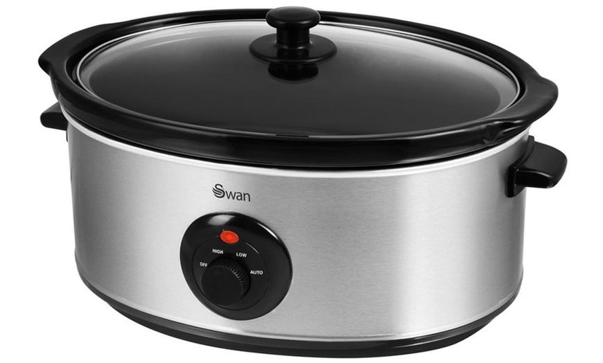 Image 2: Swan Silver Slow Cooker in 2 Sizes