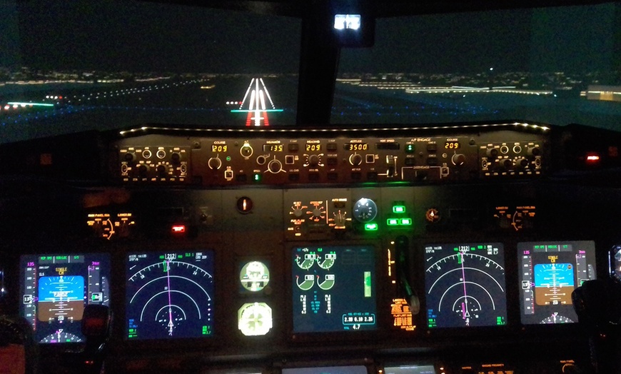 Image 3: Up to 50% Off on Flight Simulator (Ride / Experience) at Aircraft Simulation