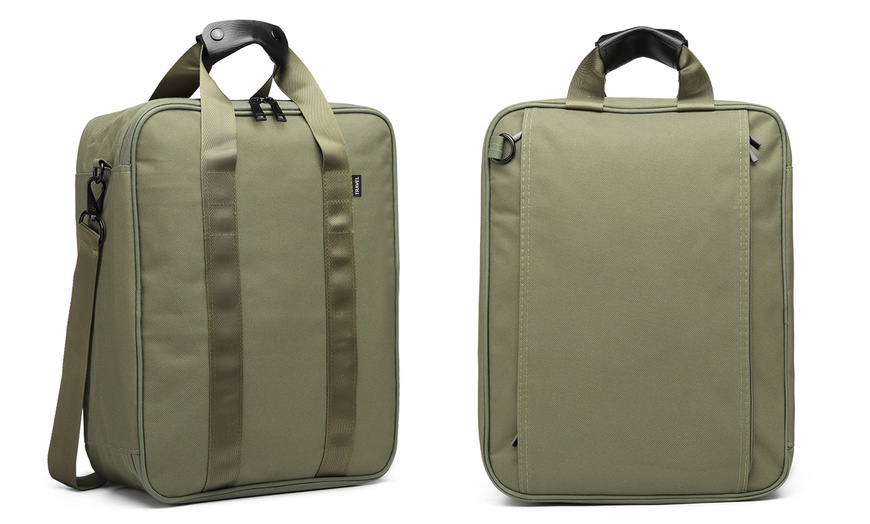 Image 5: Multi-Functional Travel Bag