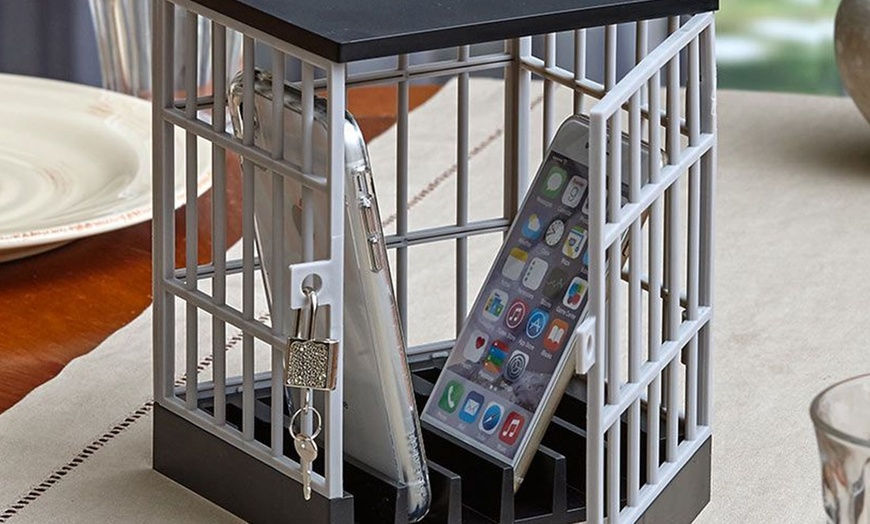 Image 2: Mobile Phone Jail