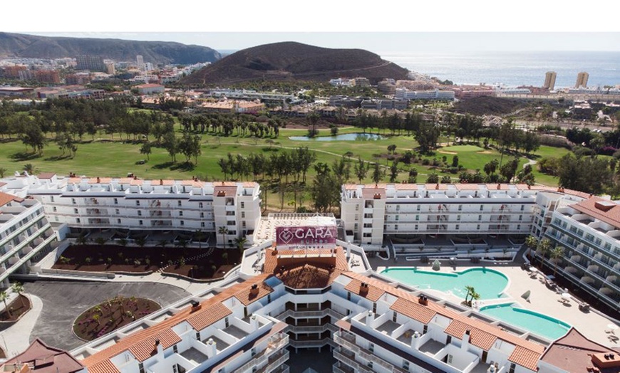 Image 2: Teneriffa: Suite mit Frühstück oder Halbpension