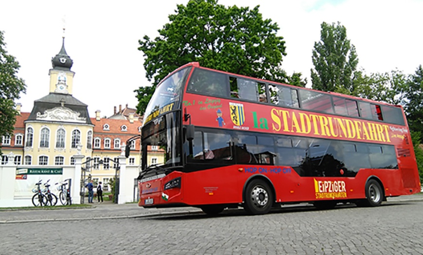 Image 2:  Hop-on-Hop-off-Stadtrundfahrt