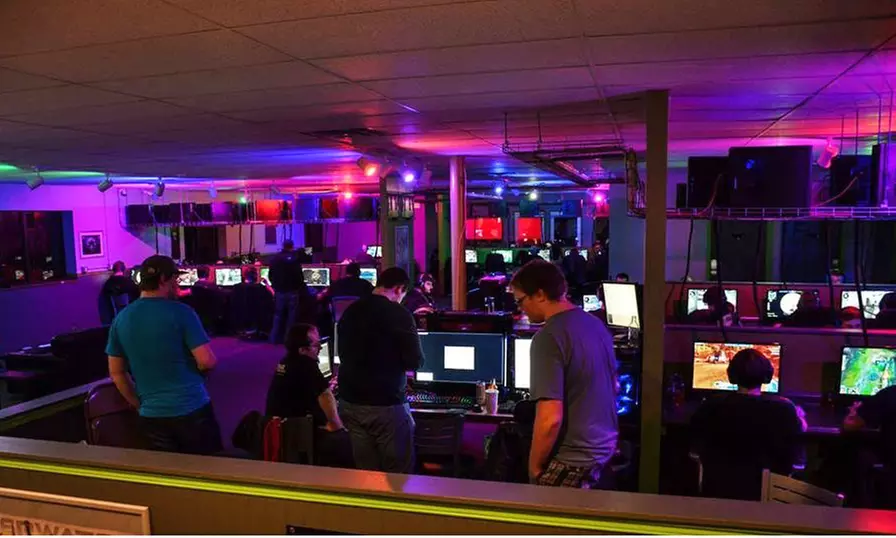 5 or 10 Hours of Gaming with a Burger, Fries, and a Drink at Game On Computing (50% Off) - Primary Image