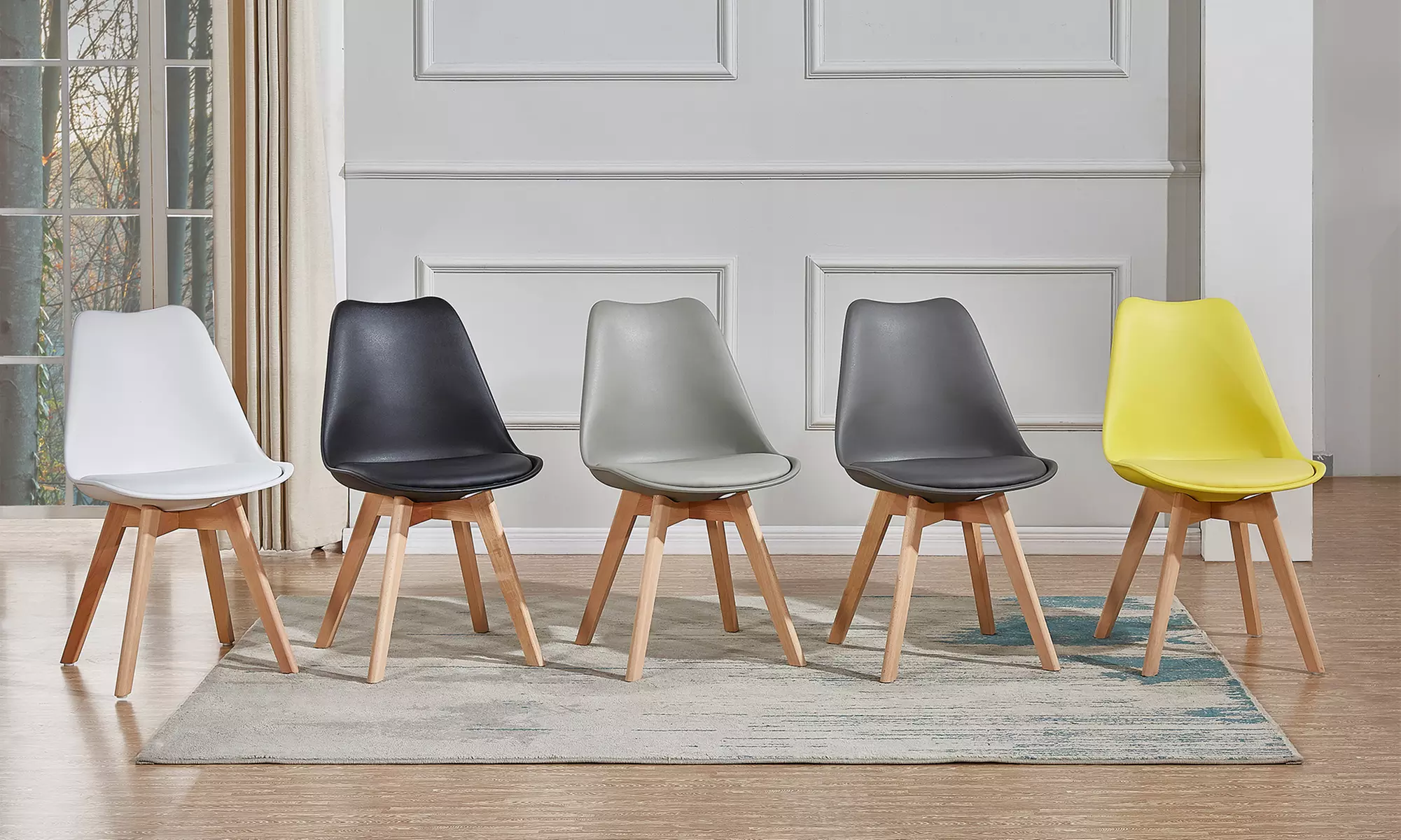 Lot de 2 ou 4 chaises design scandinave - Primary Image