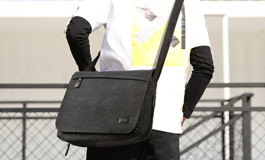 Image 30: Expand-Capacity Crossbody Bag