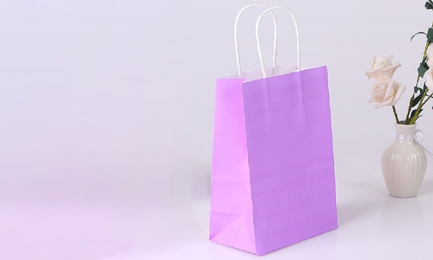 Image 13: Sacs cadeaux en papier