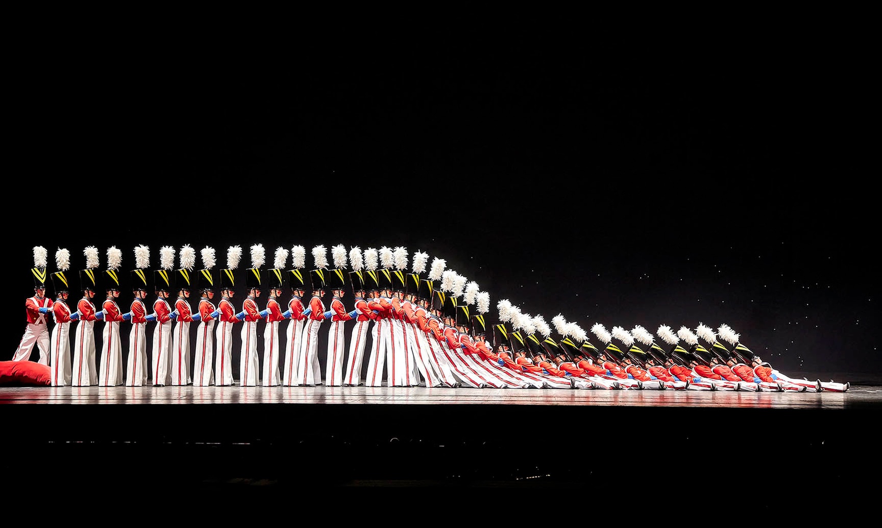 Christmas Spectacular with the Radio City Rockettes® 100th Anniversary
