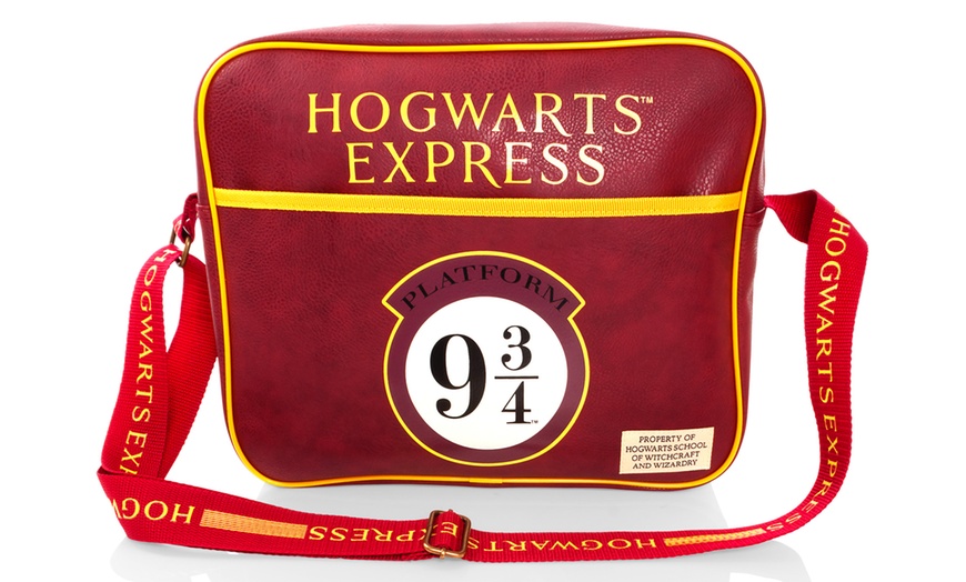 Image 2: Hogwarts Express Messenger Bag