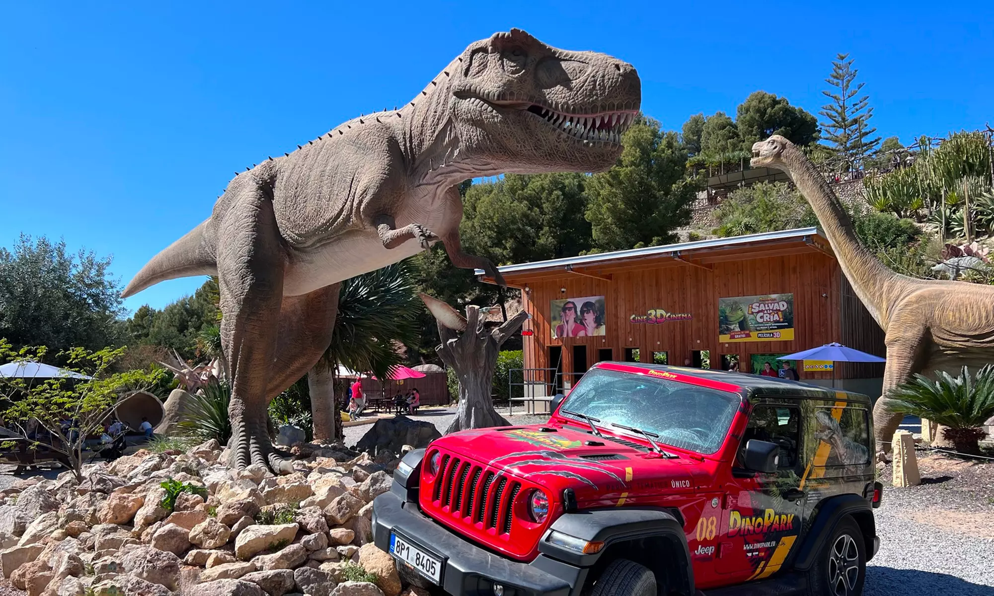 Entrada de un día para hasta 4 personas a DinoPark Algar