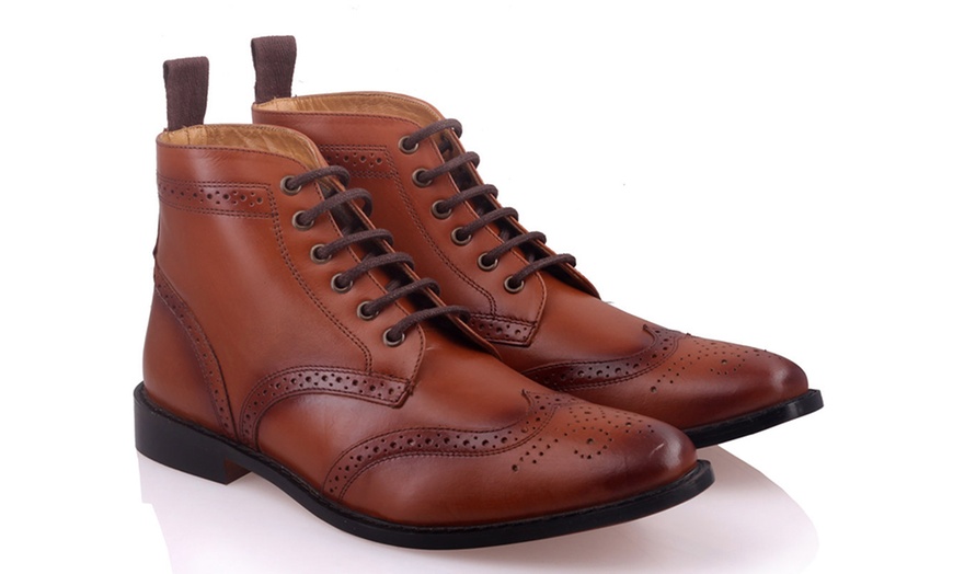 Image 17: Men's Brogue Boots