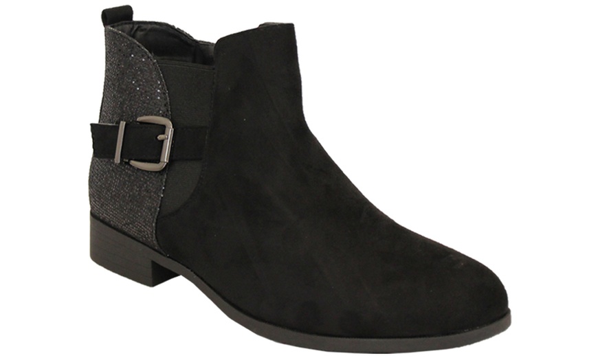 Image 14: Women's Chelsea Ankle Boots