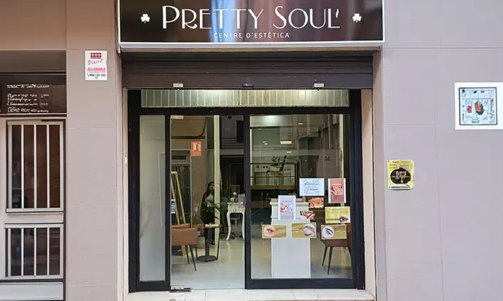 Tratamientos faciales y capilares: limpieza, peeling, alta frecuencia