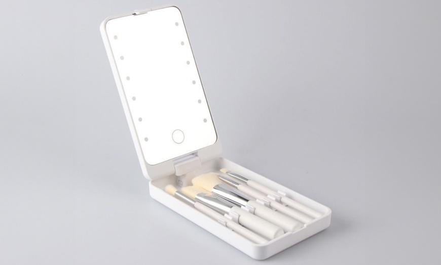 Image 6: LED Makeup Mirror with Lights