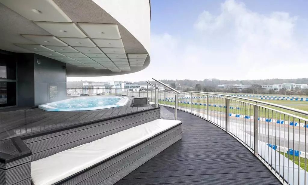 Surrey: Trackside 4* Spa break with Breakfast, Dinner, Prosecco