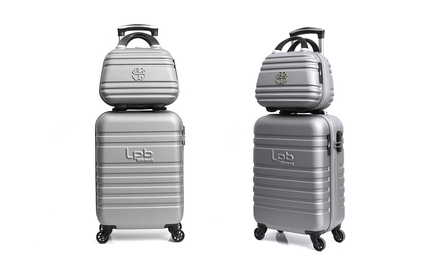 Image 6: Trolley Bag and Vanity Case Set